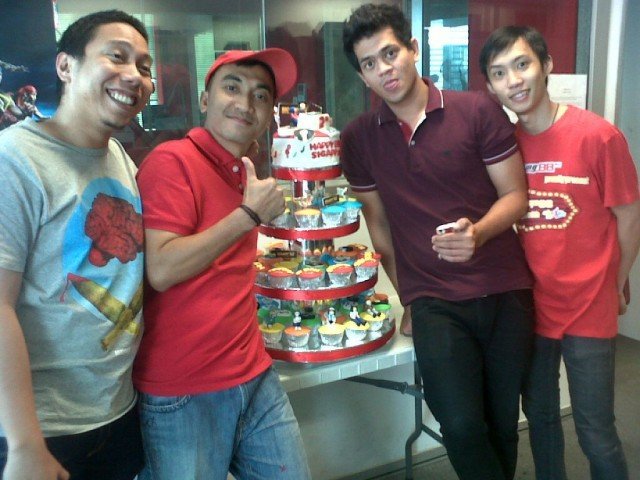Cupcakes Birthday Tower buat Radio Mustang FM Acara Sigapp
