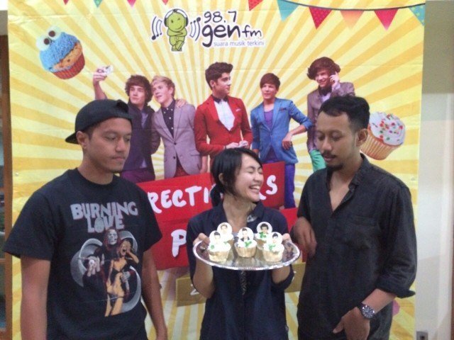 One Direction Cupcakes buat Party @GenFM - Maret 2015