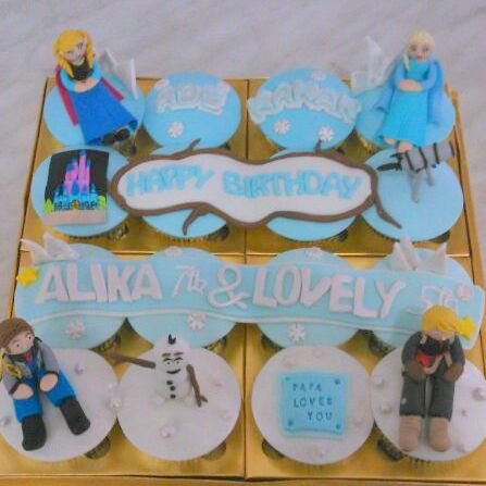 frozen bday cupcake 